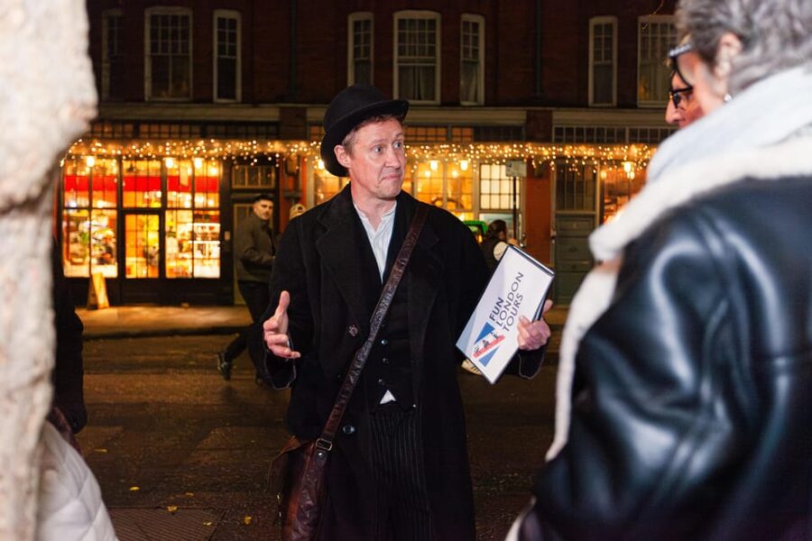 Jack the Ripper Walking Tour: Murder, Mystery, & the Women - Whitechapel in autumn 1888