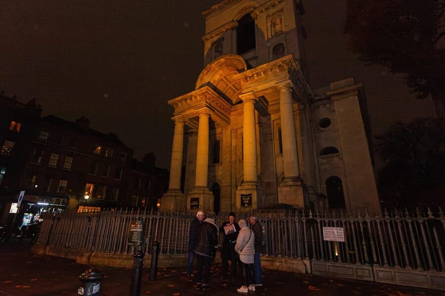 Jack the Ripper Walking Tour: Murder, Mystery, & the Women - What makes the guide matter