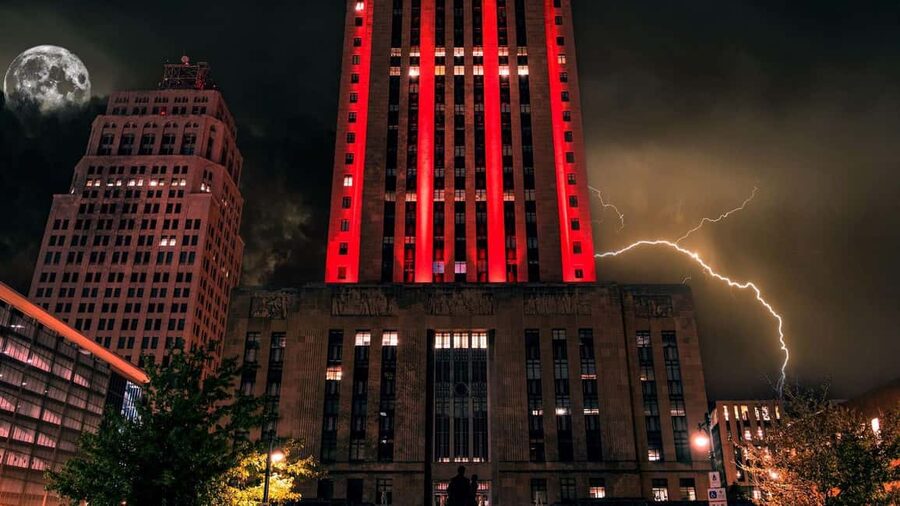 Kansas City: Wraiths & Whiskey Ghost Tour - The 1932 bombing and the workplace murder
