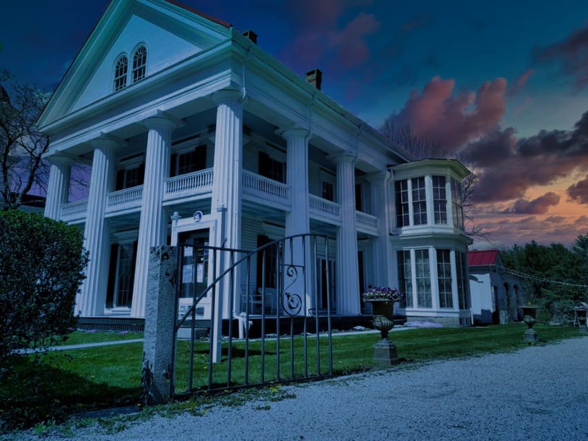 Kennebunkport: Haunted Ghost Walking Tour - The stories: poltergeists, séances, and sea lore