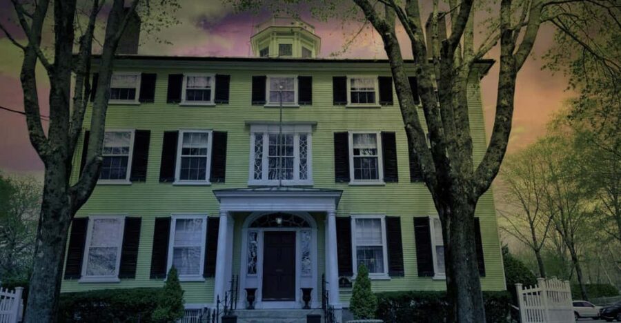 Kennebunkport: Haunted Ghost Walking Tour - Starting outside White Columns