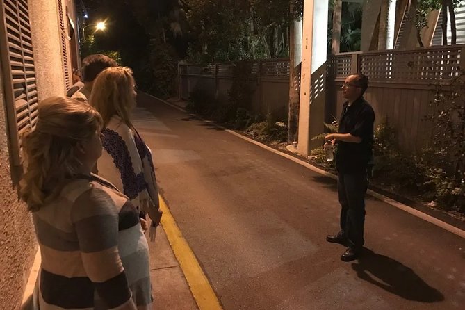 Key West Ghost and Mysteries Guided Tour - Hemingway’s Casa Antigua and the power of a famous name