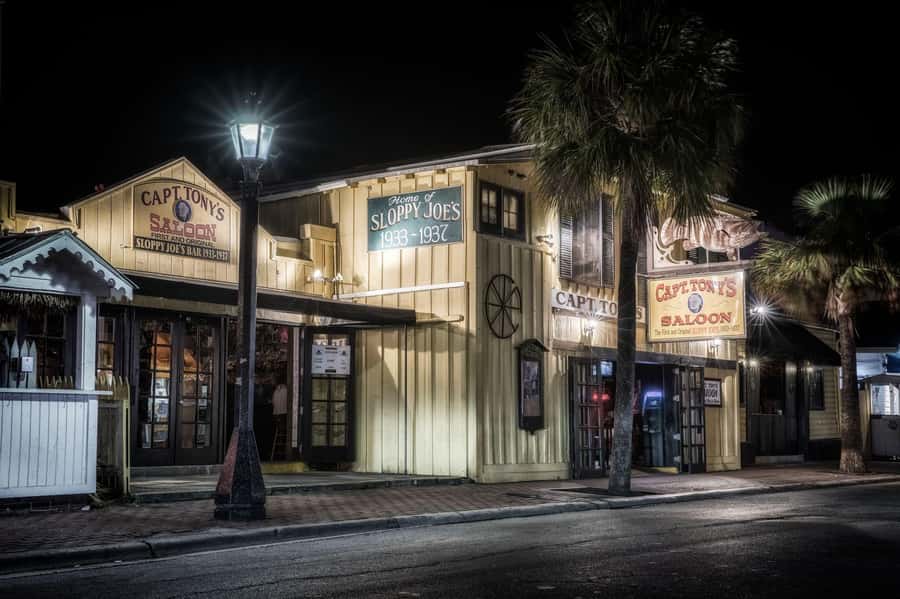 Key West: Southernmost Ghosts Haunted Walking Tour - Key points at a glance