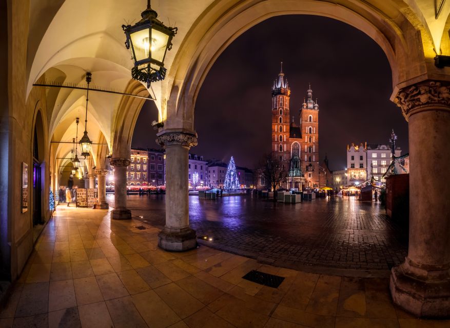 Krakow: Evening Walking Tour with Spooky Stories - Krakow’s Old Town takes on a darker mood