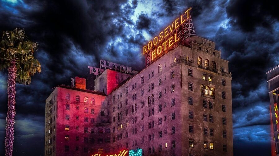 LA: Ultimate Dead of Night Walking Ghost Tour - What the two hours really offer