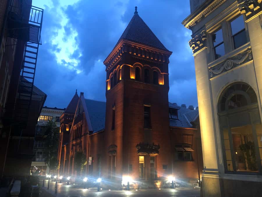 Lancaster: Evening Ghost Tour by Candlelight - Brick streets, buildings, and stories with a local address