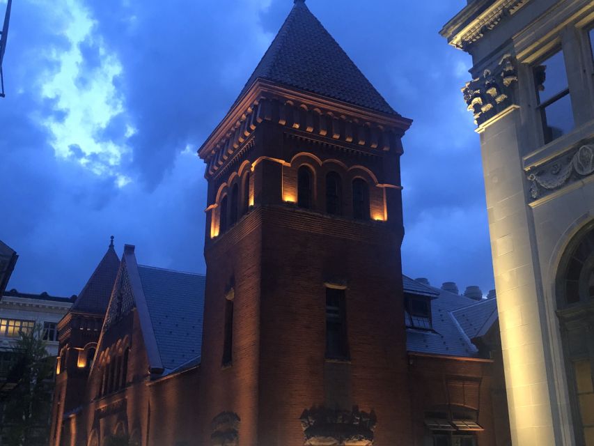 Lancaster: Evening Ghost Tour by Candlelight - What the guide adds to the evening