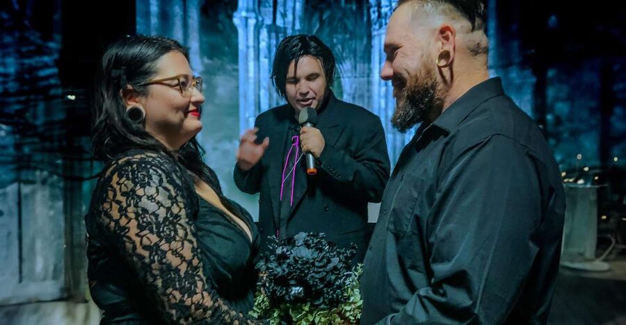 Las Vegas: Haunted House Wedding Ceremony + Photography - Clothing, Costumes, and the Right Tone