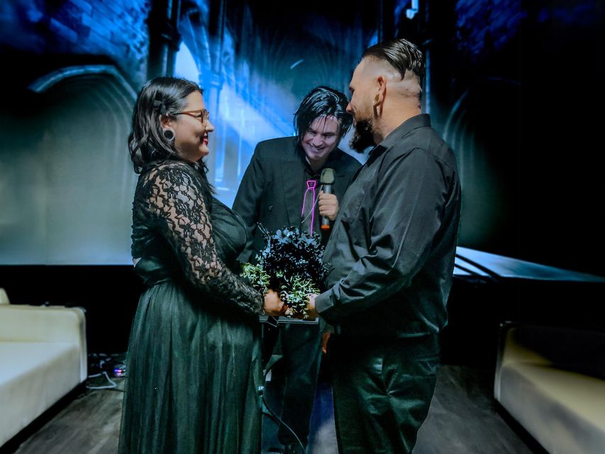 Las Vegas: Haunted House Wedding Ceremony + Photography - The Photo Session Is a Major Part of the Value