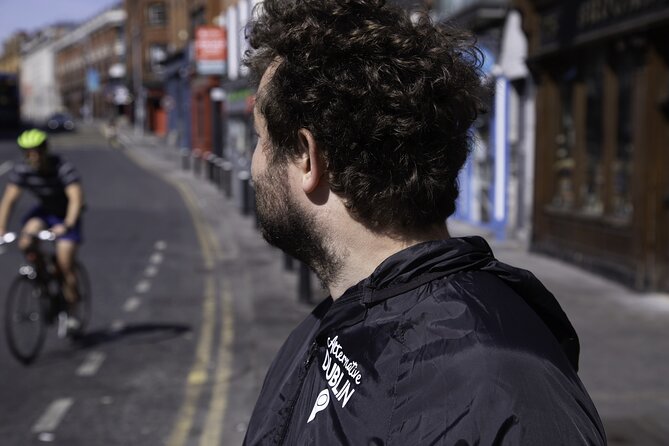 Legends, Ghosts and Ghouls Walking Tour Dublin - Sean’s storytelling is central to the experience