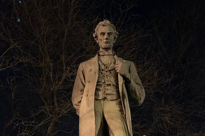 Lincoln Park Hauntings Ghost Investigation Tour - Why Lincoln Park makes a good ghost-tour setting