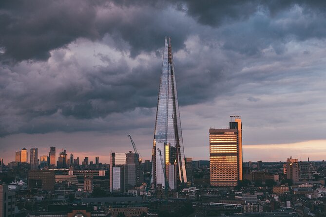 London Bridge Ghost Walking Tour - Crossbones Graveyard is the emotional center