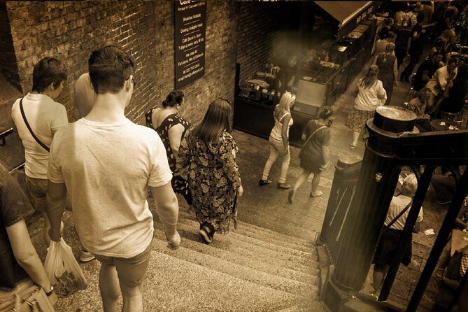 London Bridge Ghost Walking Tour - The Anchor supplies the pub atmosphere