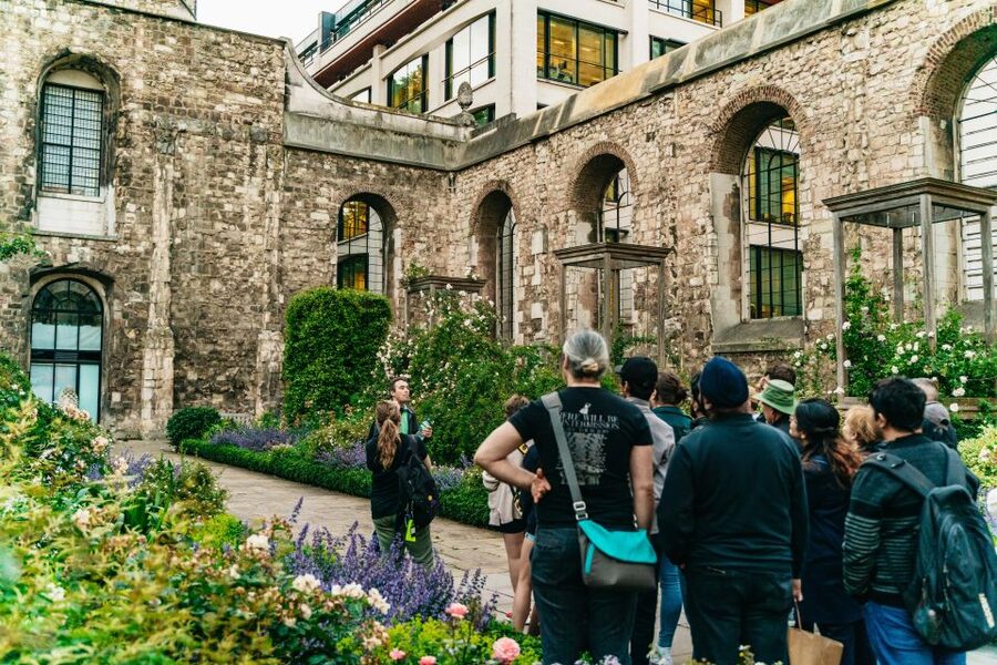 London: Ghastly Ghosts 2-Hour Walking Tour - Royal Exchange and London’s money district