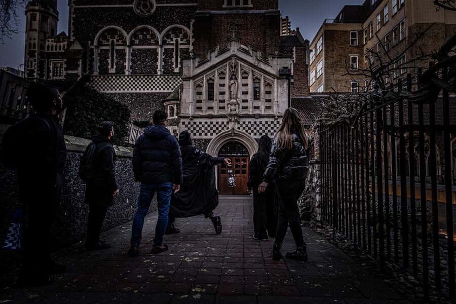 London: Ghosts, Legends & Mysteries Night Walking Tour - Shakespeare’s Globe and the Anchor Tavern