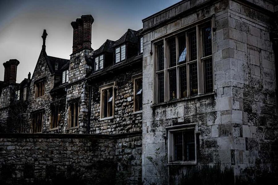 London: Haunted Ghost Night Walking Tour - Clink Prison Museum provides the grim finale