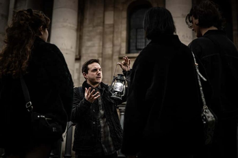 London: Interactive Jack the Ripper Night Walking Tour - Why this Jack the Ripper walk feels different