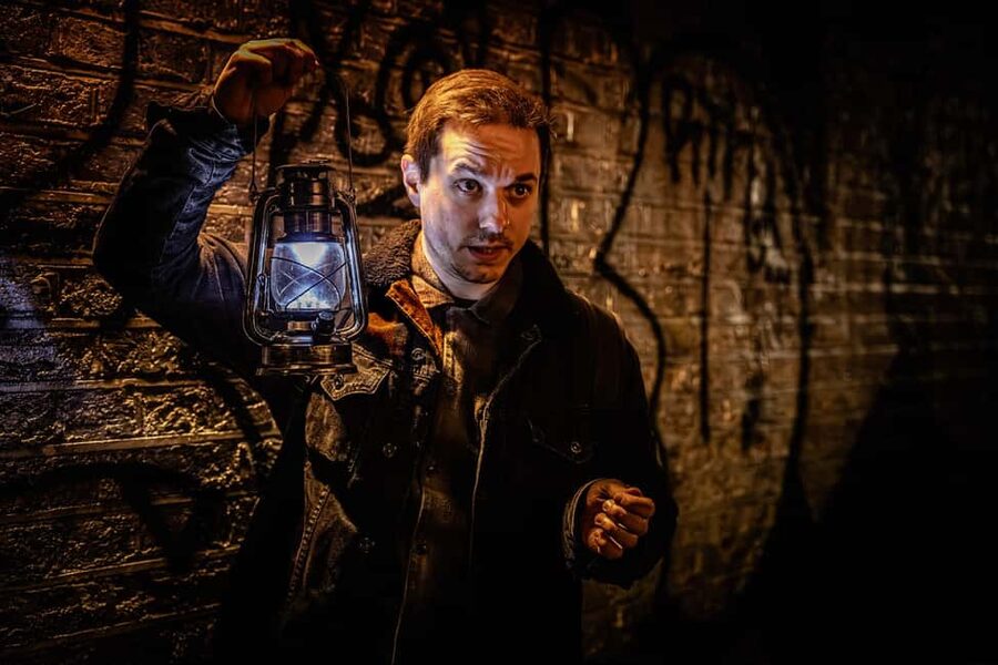 London: Interactive Jack the Ripper Night Walking Tour - The Ten Bells in Spitalfields
