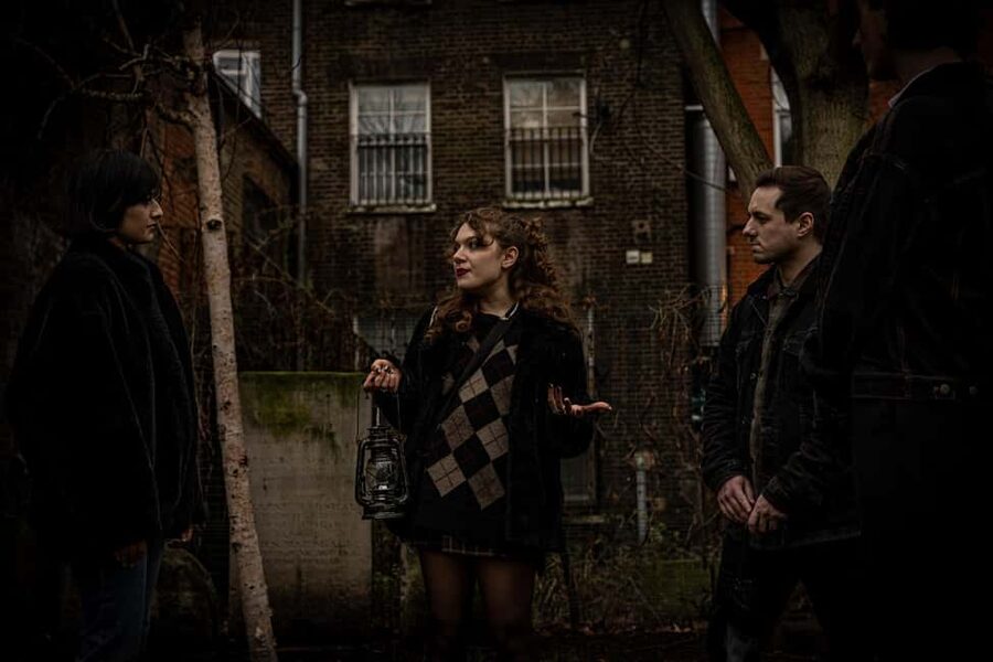 London: Jack the Ripper Night Walking Tour in Whitechapel - Brick Lane and Princelet Street