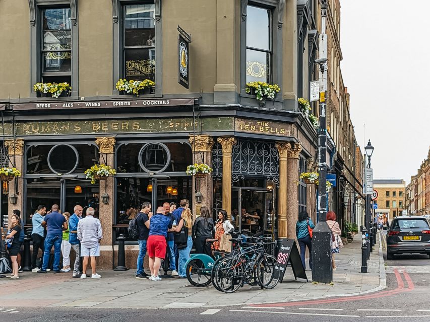 London: Jack the Ripper Tour with Immersive Ripper Vision - Meeting in Whitechapel and setting the tone