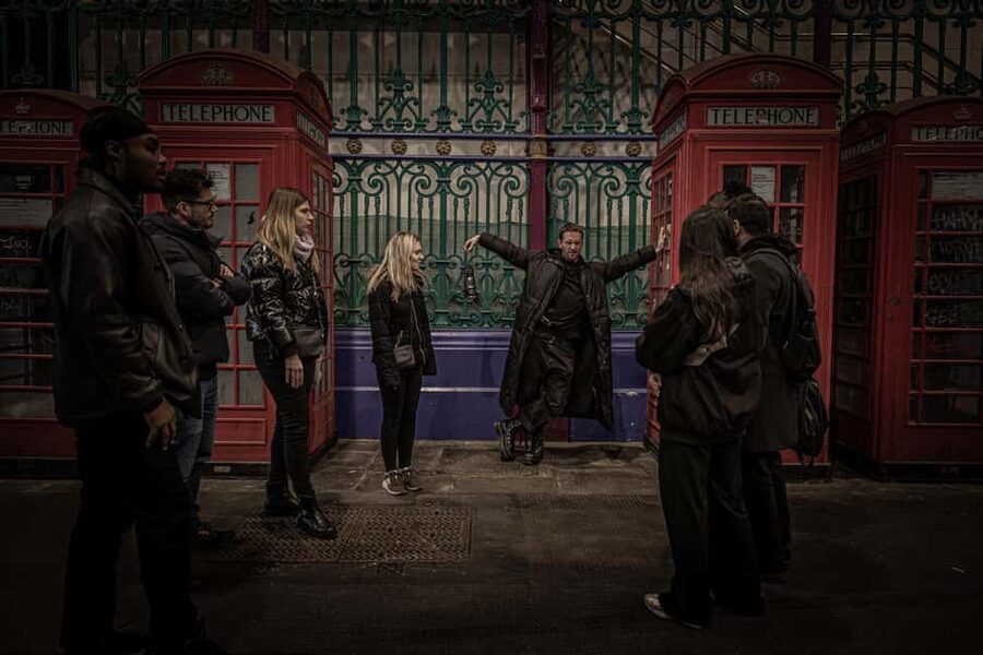 London Night Walking Tour: Ghosts & Haunting Legends - St Bride’s Church and the Fleet Street story