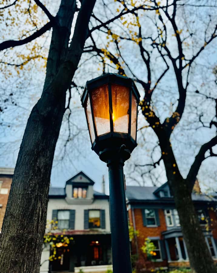 Louisville: Old Louisville Walking Ghost Tour - Who should book this Louisville ghost tour?