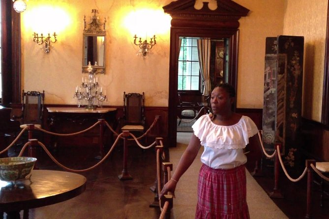 Luminous Lagoon & Rose Hall Haunted Night Tour from Montego Bay - Annie’s Pub and the lighter side of the haunting