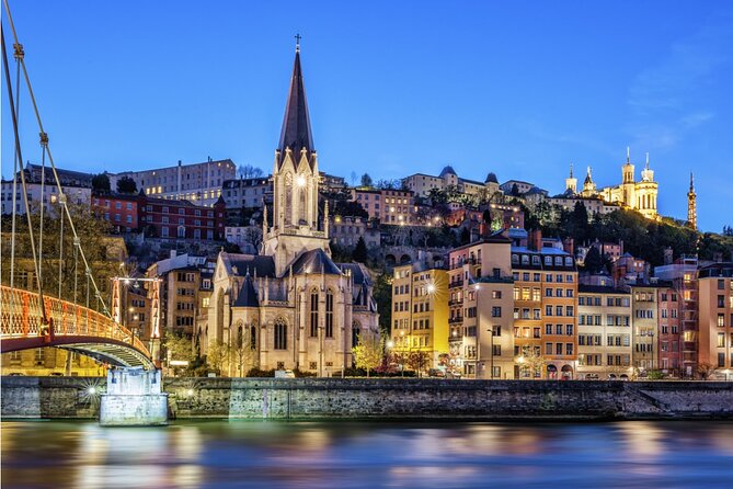 Lyon Ghost Hunt: Follow the Shadows Exploration Game - A mystery walk from Saint-Jean to Fourvière
