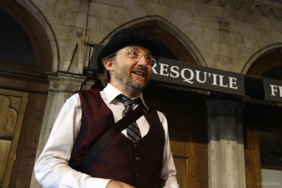 Lyon: Witchcraft and Occultism Guided Walking Tour - Renaissance apparitions at the Dames de Saint-Pierre