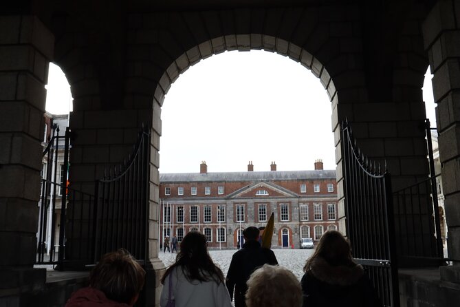 Macabre, Ghostly & Bloody Walking Tour - The GPO and the death of Cuchulainn