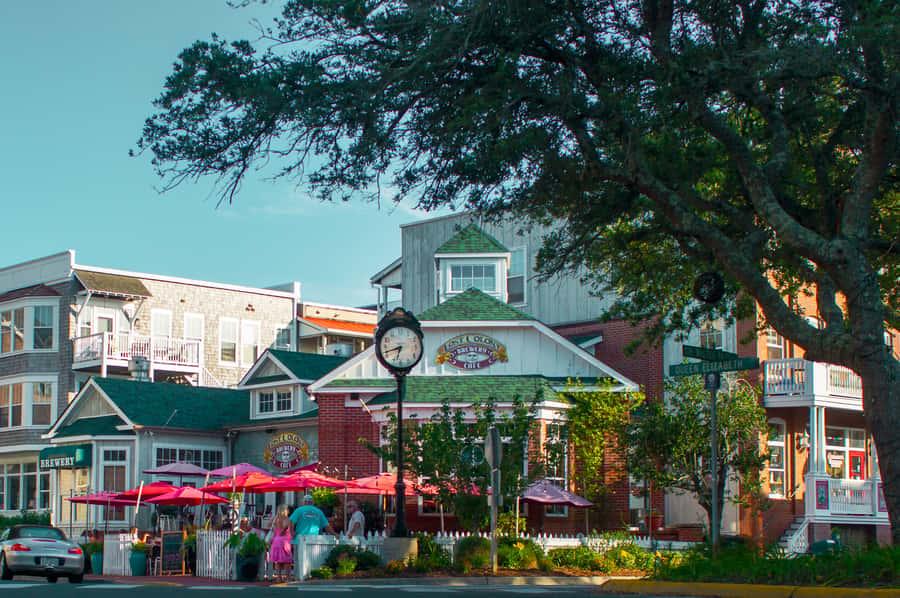 Manteo: Outer Banks Ghost Walking Tour - What the lantern walk feels like