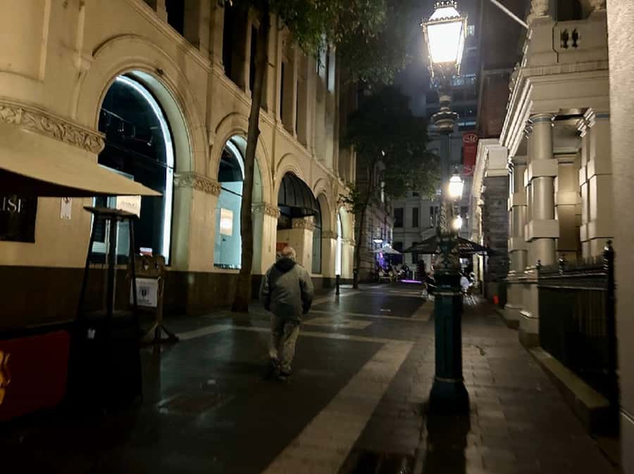 Melbourne: Spirits and Ales Haunted Pub Walking Tour - Why this Melbourne ghost walk works