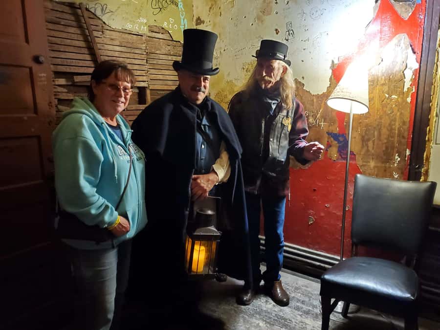 Memphis: Drinking Spirits with Spirits Haunted Pub Crawl - Why the 150-Minute Length Works