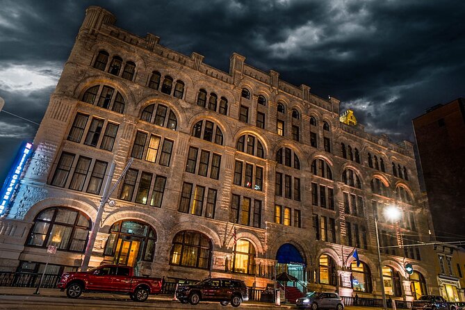 Milwaukee Morbid Mirrorlight Ghost Tours - Milwaukee City Hall and Gothic atmosphere