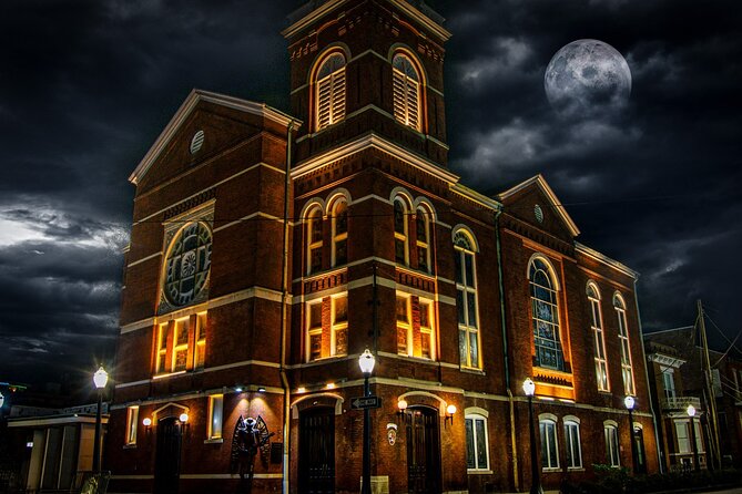 Mobile Ghost Tours: Murder, Mayhem, & Malice - What the guide adds to the experience
