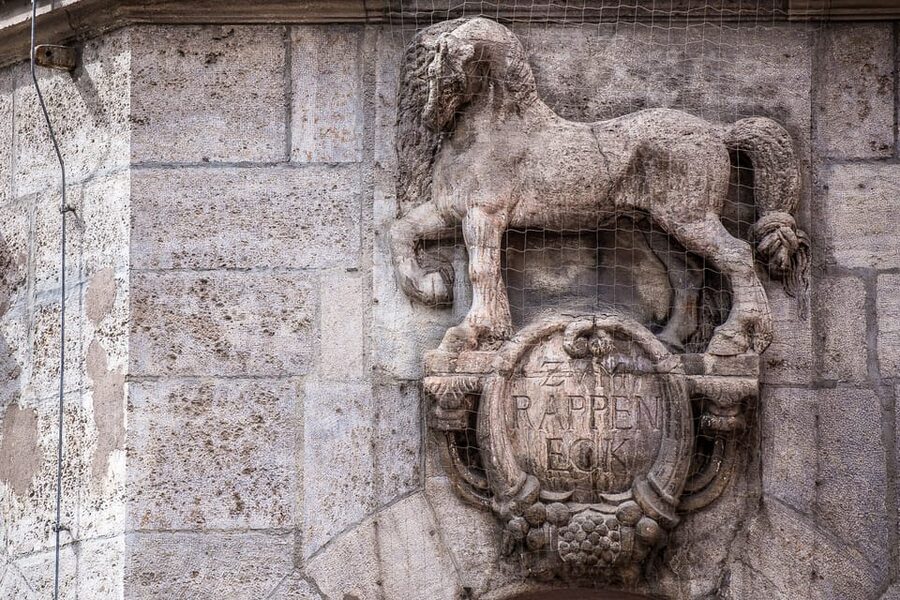 Munich: Witches and Executioners Guided Tour - Cursed places and frightening events