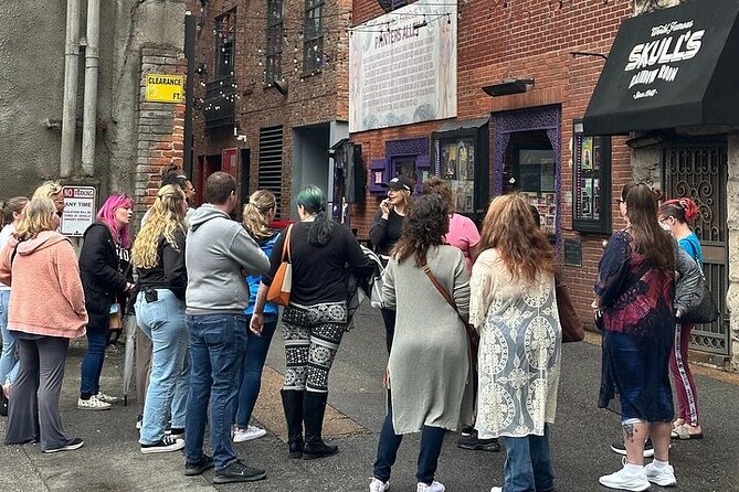 Murder on Music Row Country Music's Haunted True Crime Ghost Tour - Starting at the Ryman Auditorium