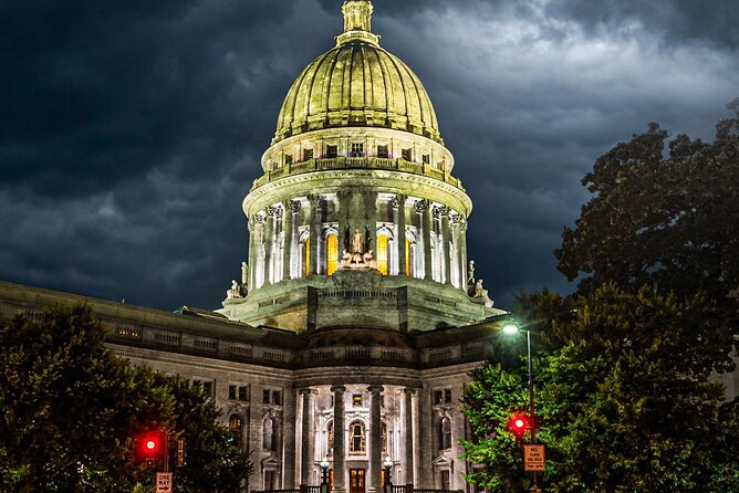 Murmurs of Mourning & Murder: Madison Ghost Tour - Starting at the Majestic Theater