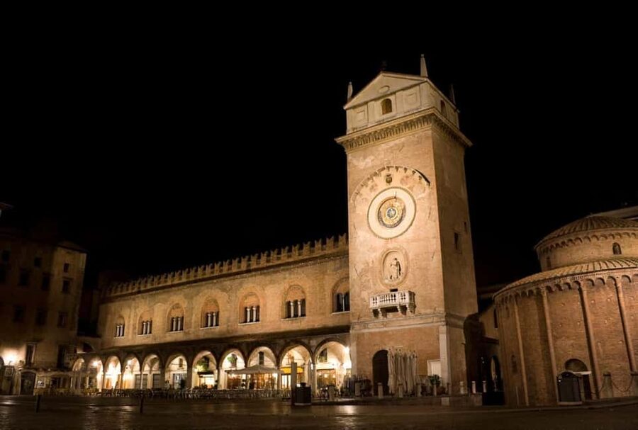 Mysterious Mantua: a history of magic, murder, and witchcraft - Key points at a glance