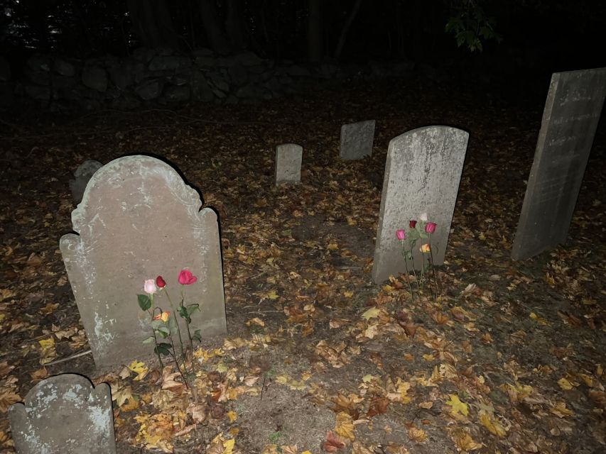 Mystic: Guided Graveyard Ghost Tour by Moonlight - Why Whitehall Burial Ground makes a strong setting