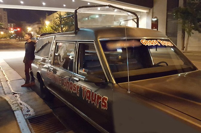 Nashville Haunted Hearse Ghost Tour 1 Hour Shared - The guides make or break the evening
