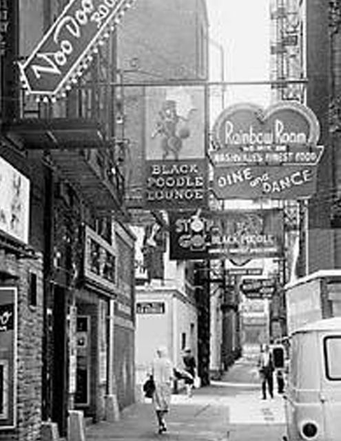 Nashville's Haunted Spirits Murder & True Crime Pub Crawl - How the true-crime and ghost stories work together