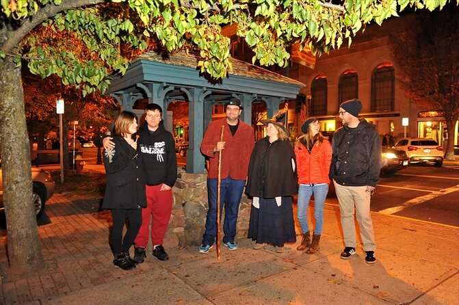 New Haven's Ghost Walk - Timing, meeting point, and evening comfort