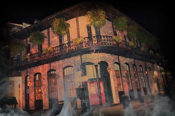 New Orleans Adults-Only Ghost, Voodoo and Vampire Tour - The Pharmacy Museum and the mad doctor