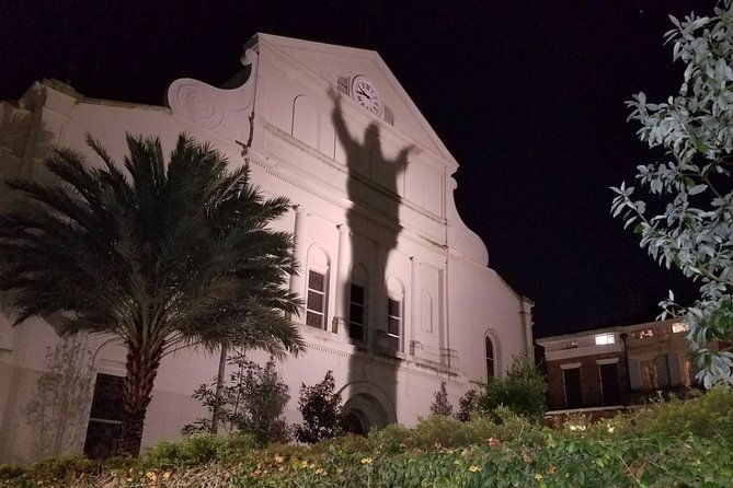 New Orleans Cemetery and Paranormal Investigation Bus Tour - A quick ride into New Orleans after dark