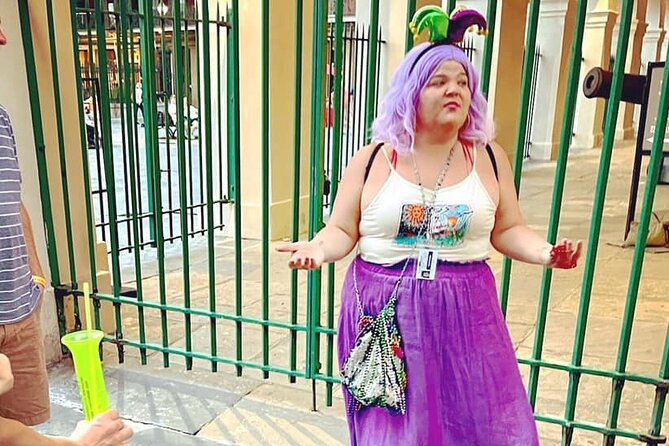 New Orleans French Quarter Dark History, Haunts, and Laughs Tour - How the guide shapes the evening