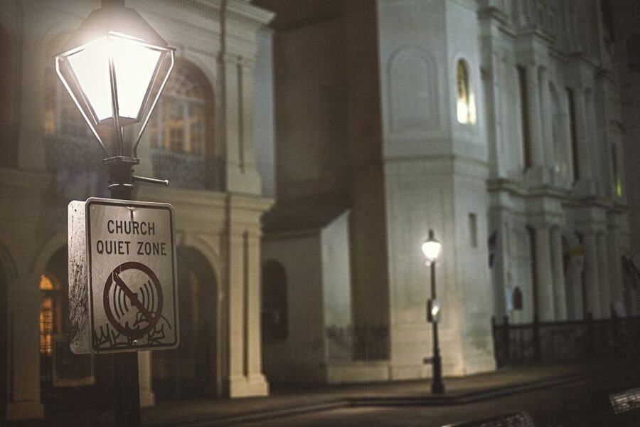 New Orleans: Ghost, Crime, Voodoo, and Vampires Guided Tour - Voodoo, vampires, and the Sultan’s Palace