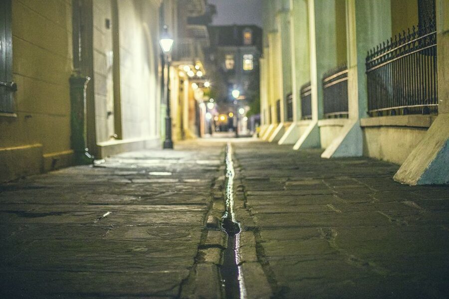 New Orleans: Ghost, Crime, Voodoo, and Vampires Guided Tour - Lafitte’s Blacksmith Shop and a well-placed break