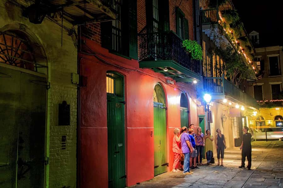 New Orleans: Ghosts & Spirits Interactive Walking Tour - Who should book this ghost walk?