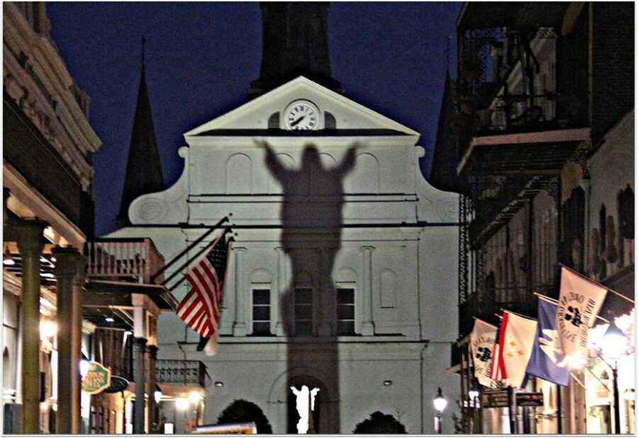 New Orleans Haunted Excursion Walking Tour - Why the French Quarter works so well for a ghost walk